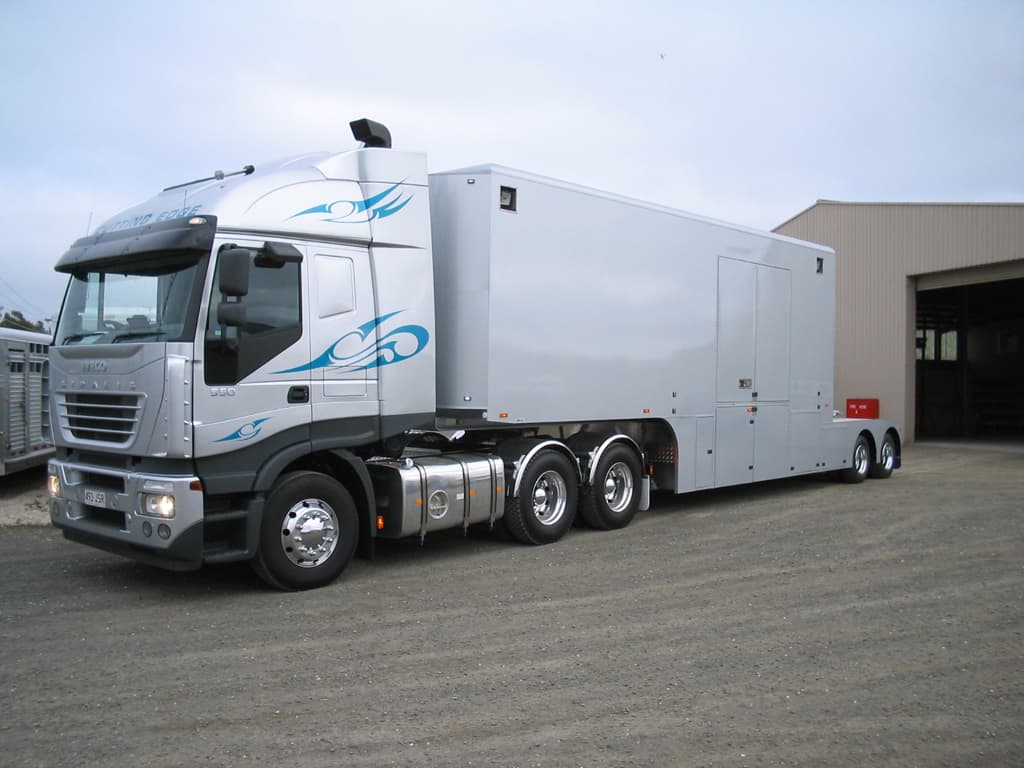 Media centres Cutting Edge Trailer